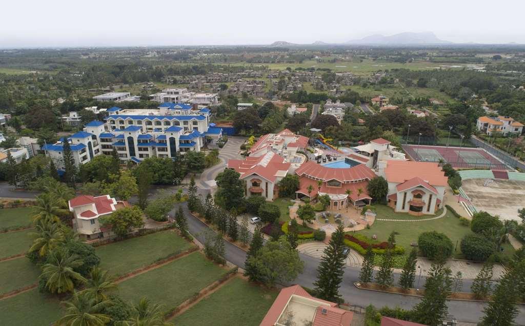 Clarks Exotica Convention Resort & Spa Devanahalli Exterior photo