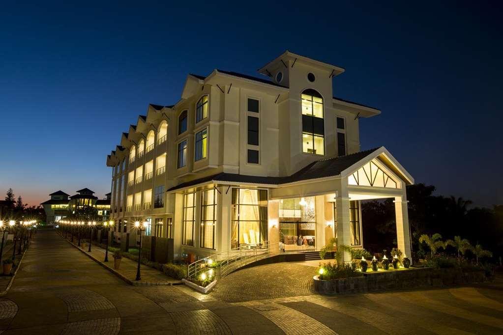 Clarks Exotica Convention Resort & Spa Devanahalli Exterior photo