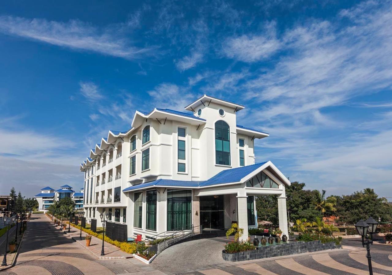 Clarks Exotica Convention Resort & Spa Devanahalli Exterior photo
